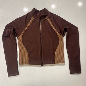 Fabletics Seamless Fusion Workout Jacket Compression - Cacao/Quicksand/Cream | M